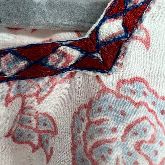 Umber & Ochre Handwoven Cotton Peasant Top Floral Sz XS/S Cream Embroidered Neck - Picture 4 of 8